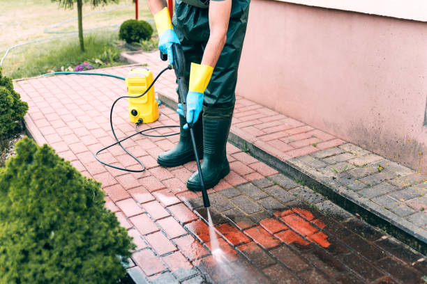 Why Choose Our Certified Pressure Washing Experts for Your Project Needs in Northport, AL?