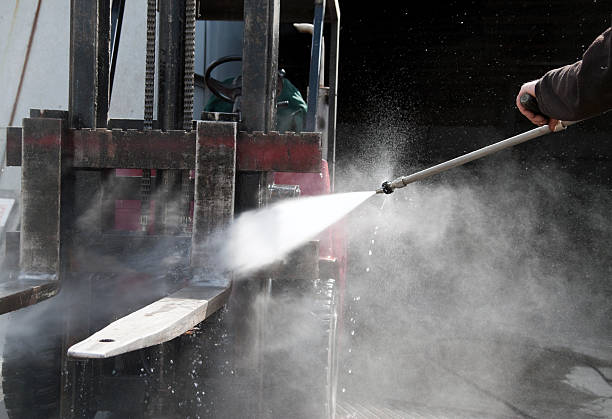 Best Commercial Pressure Washing  in Northport, AL